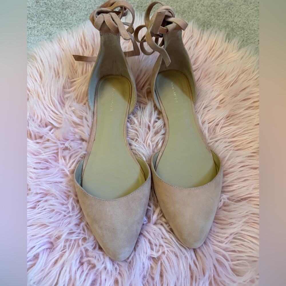 EUC Ann Taylor Zuri Suede Almond Toe Flats, 8, Pink